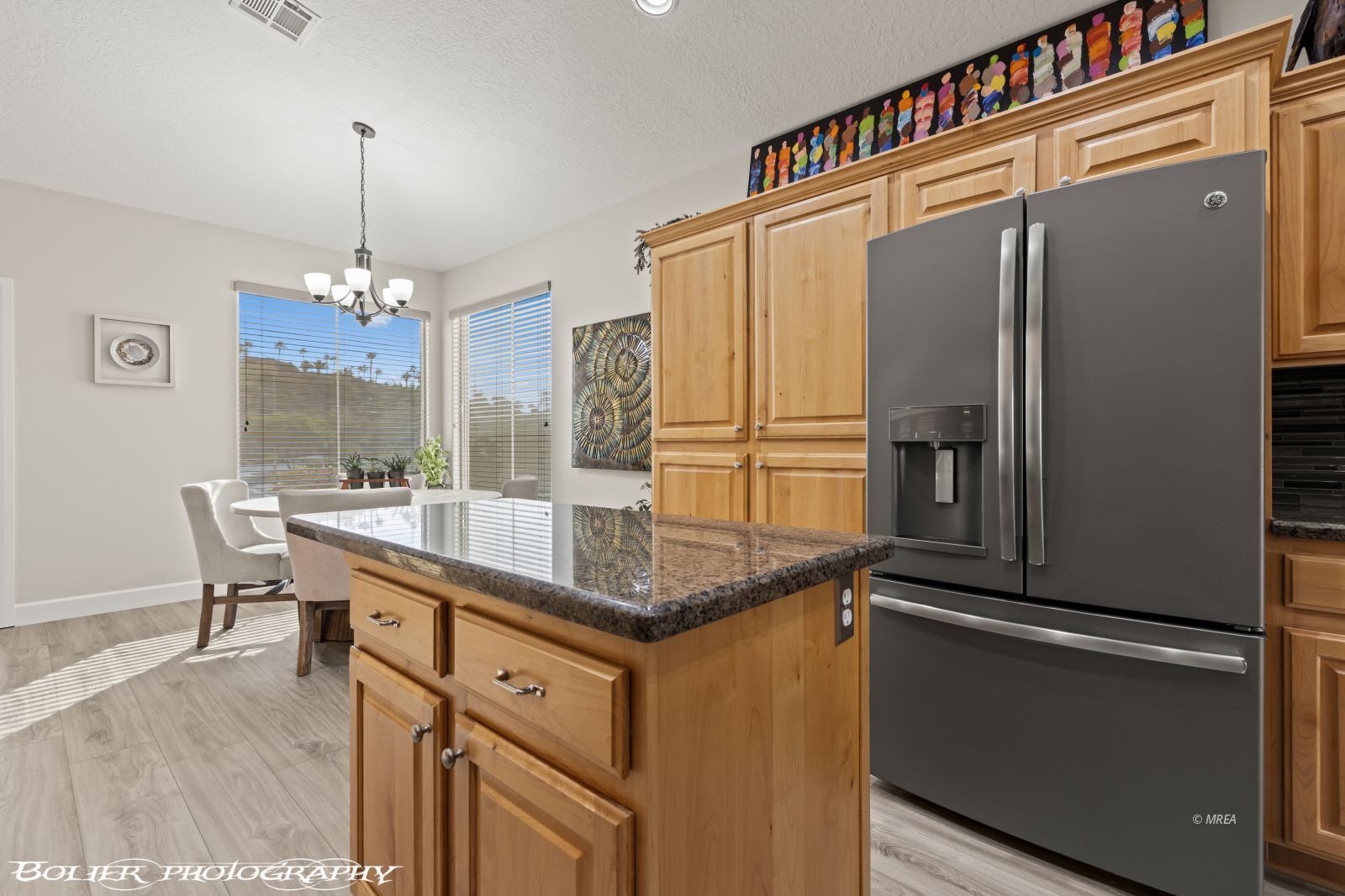 505  Highland View Ct