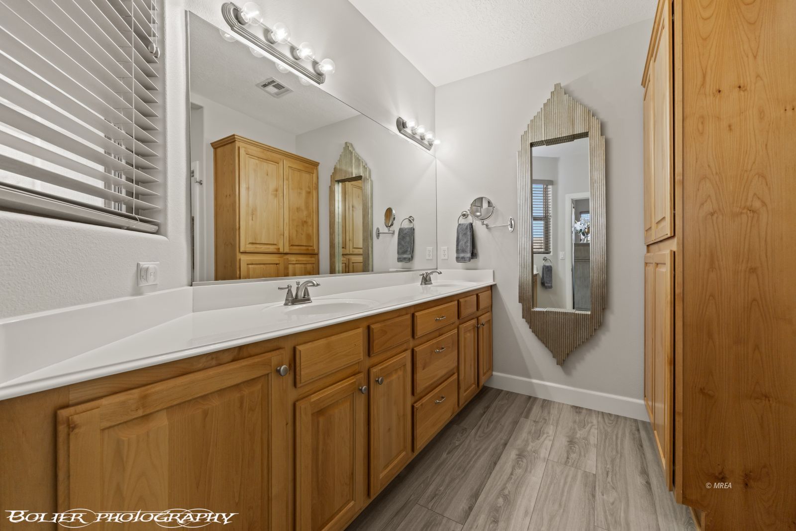 505  Highland View Ct