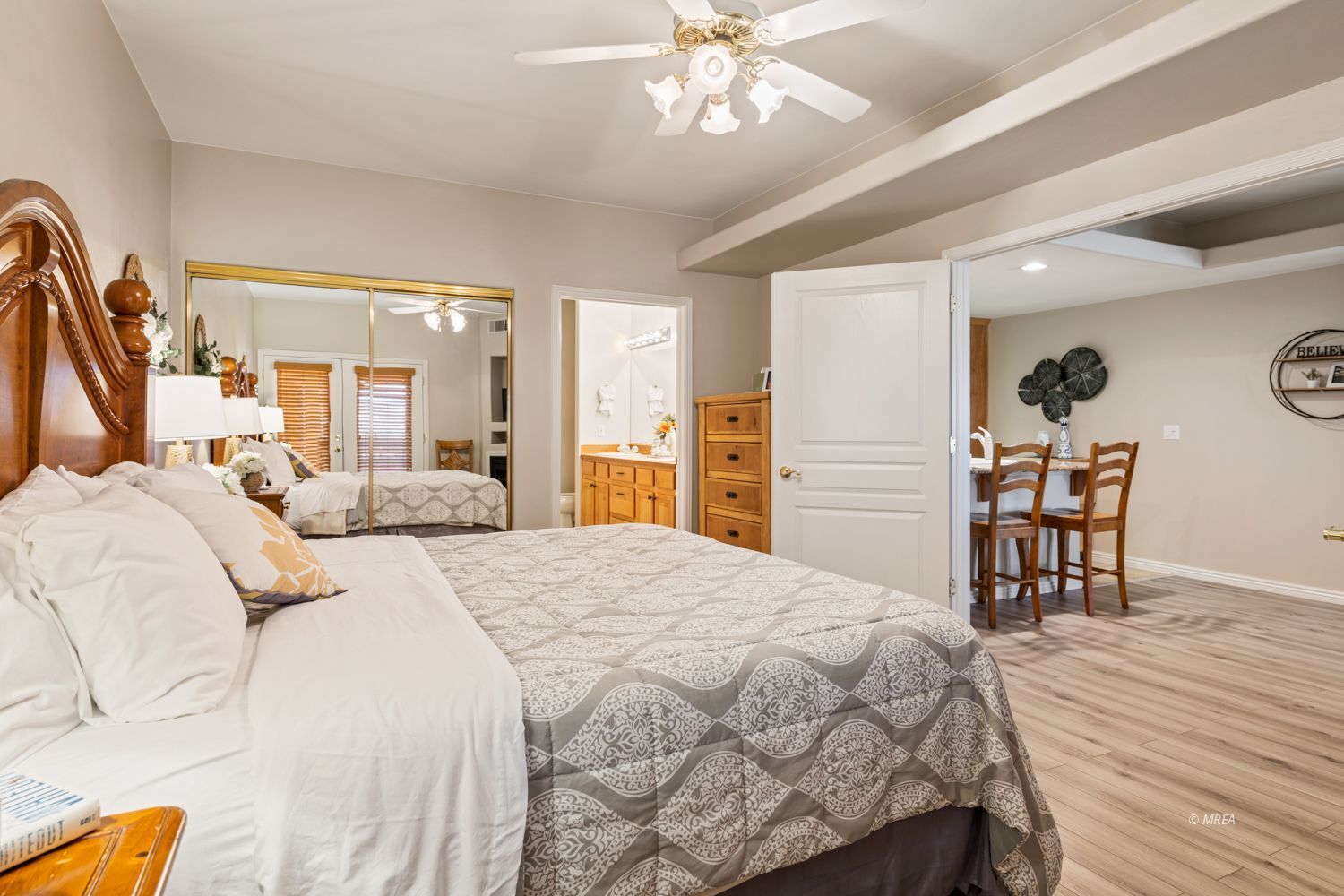 405  Paradise PKWY  #220