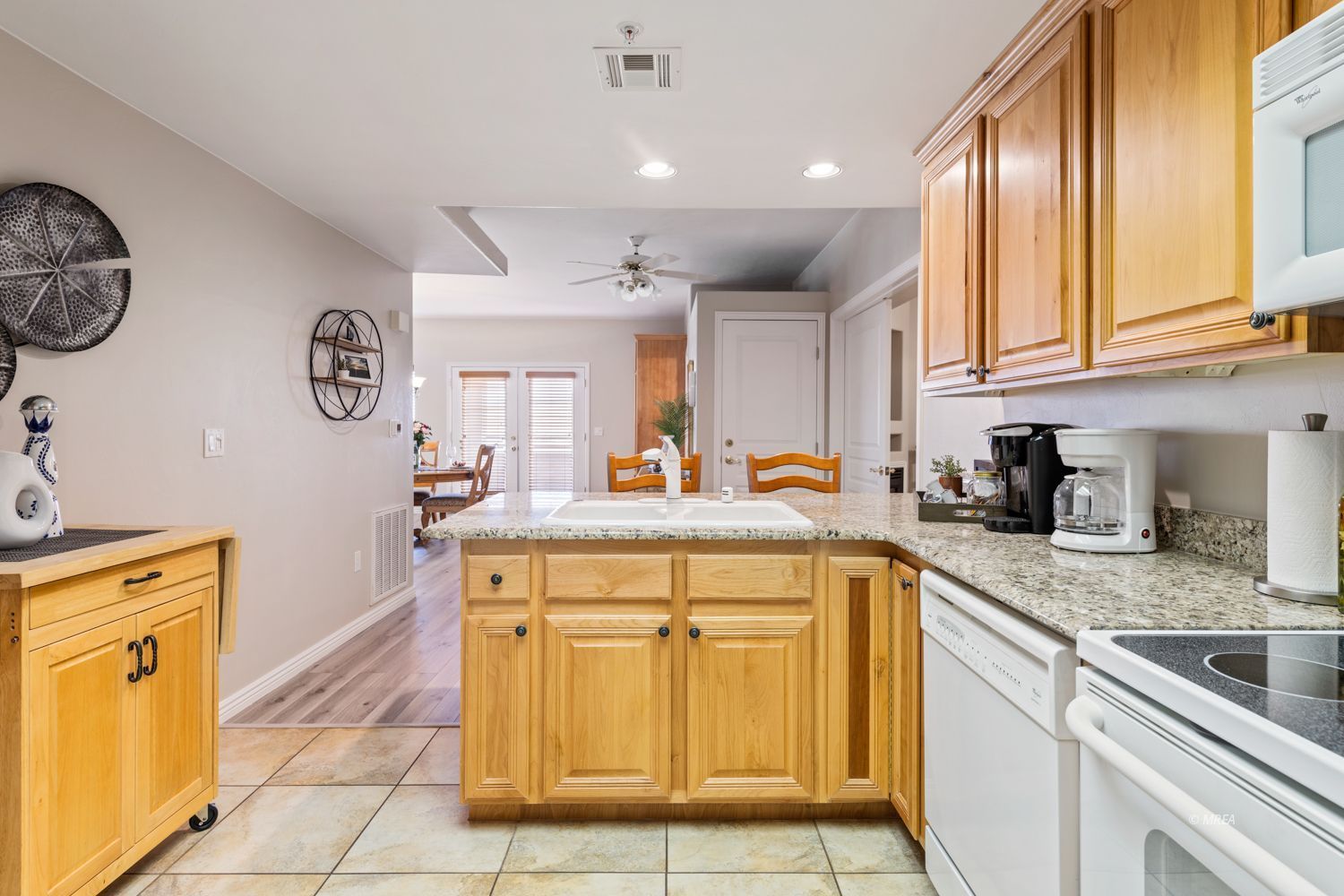 405  Paradise PKWY  #220