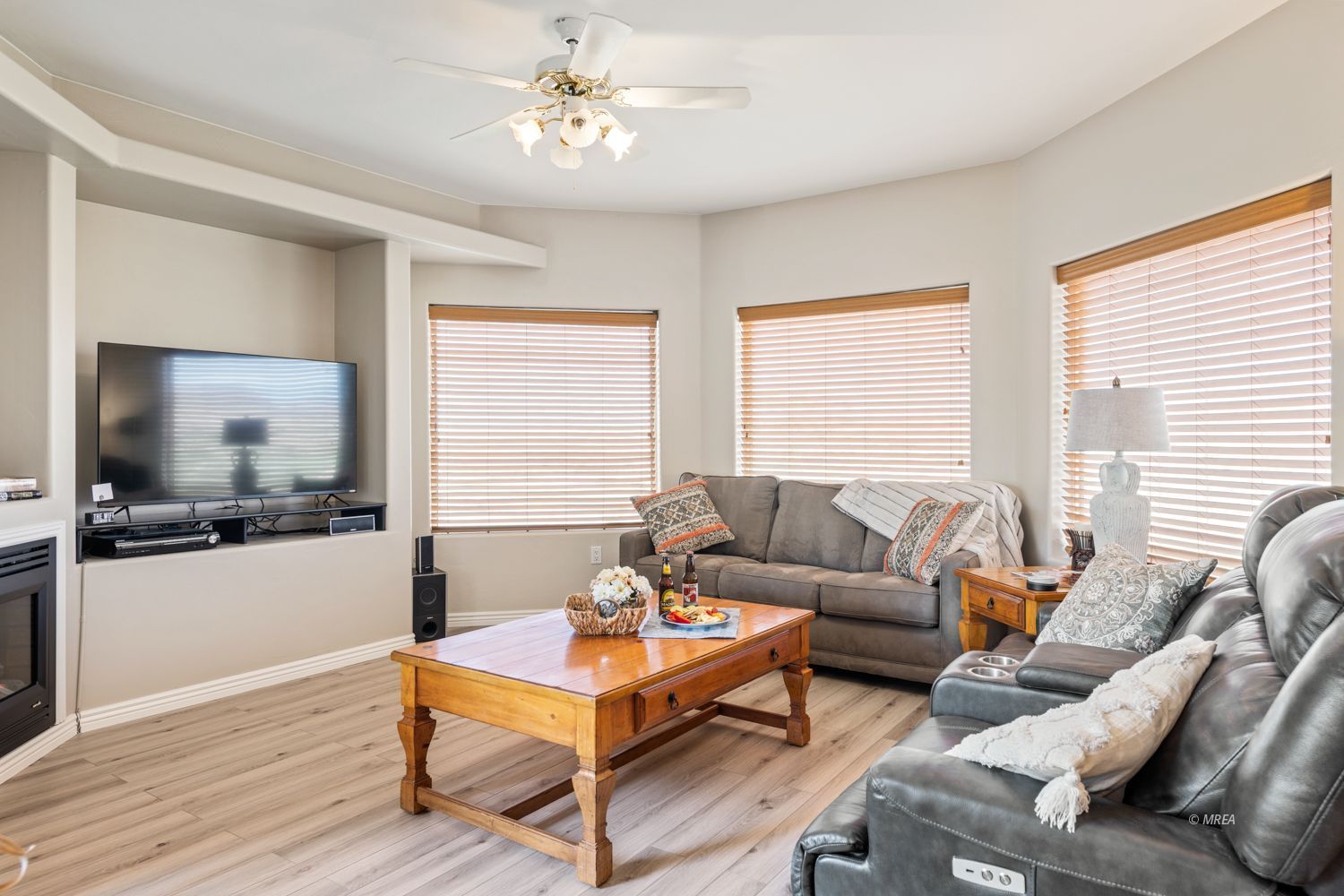 405  Paradise PKWY  #220