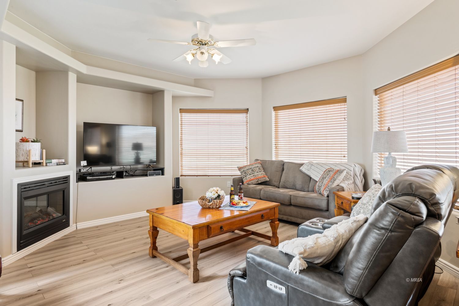 405  Paradise PKWY  #220