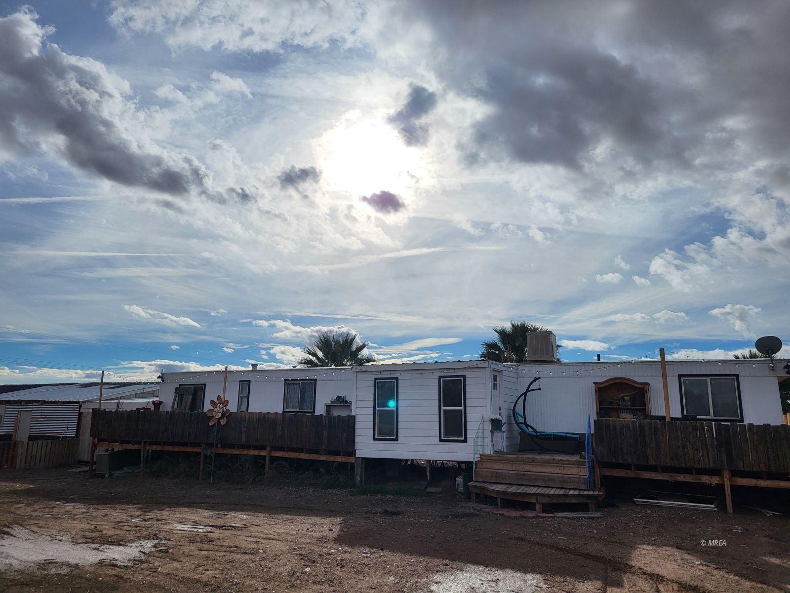 525 W Cottonwood Ave