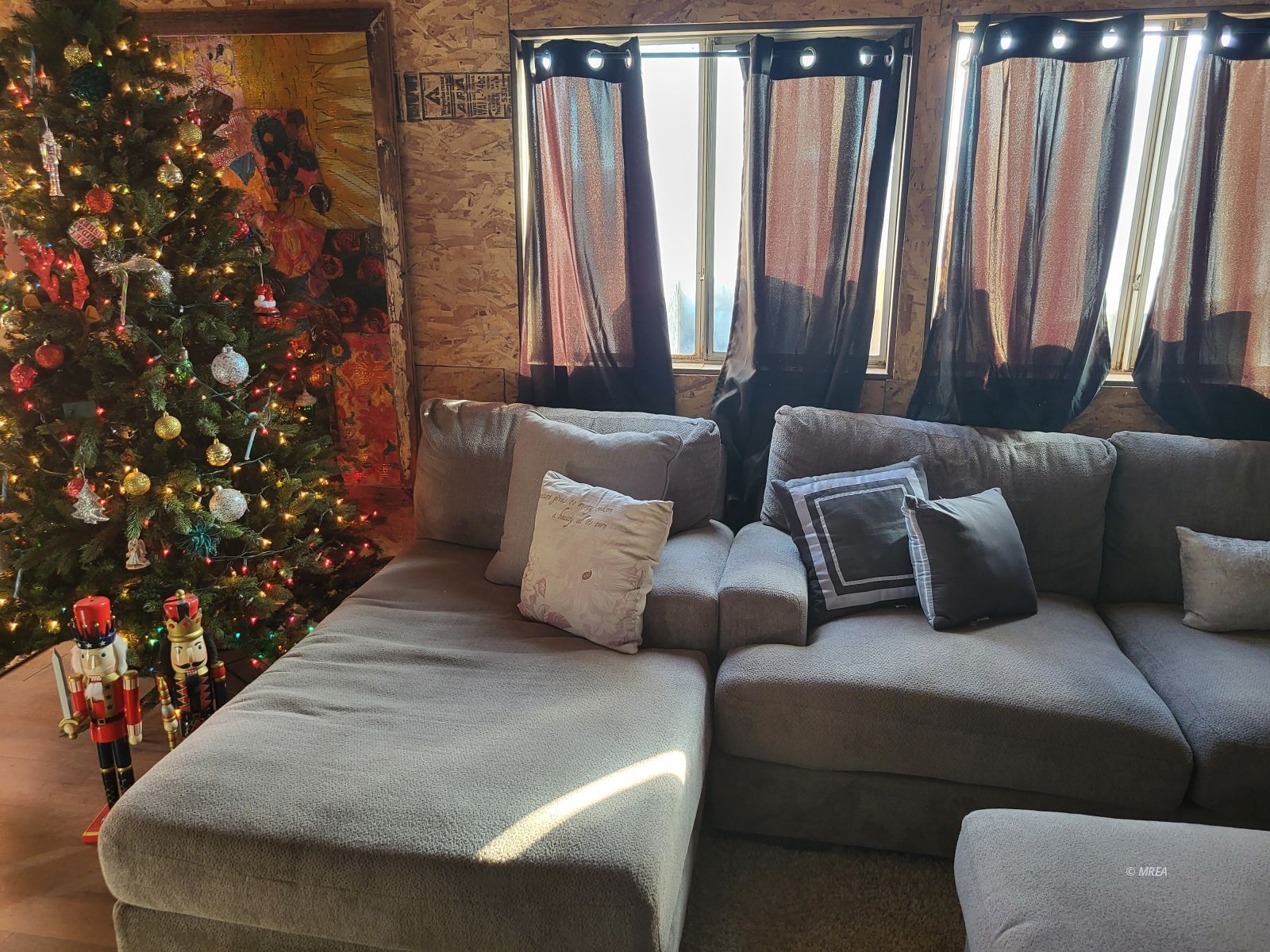 525 W Cottonwood Ave