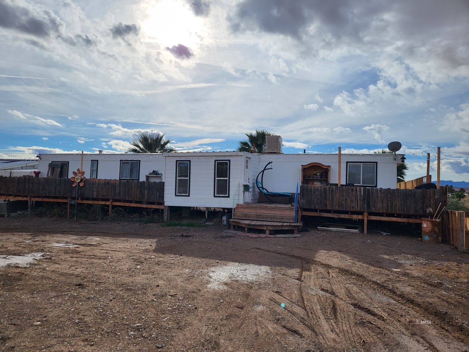 525 W Cottonwood Ave