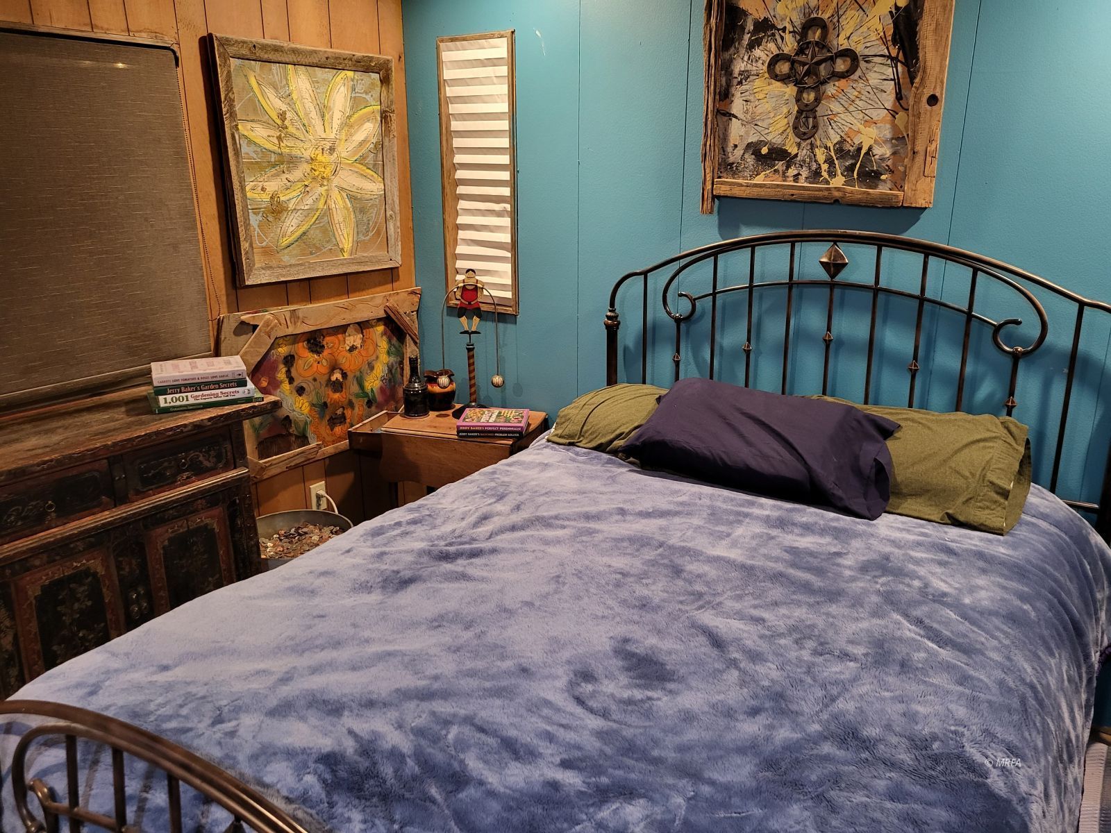 525 W Cottonwood Ave