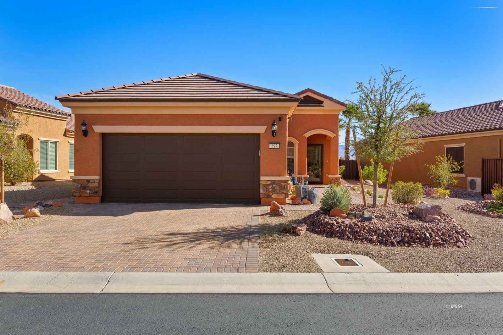 597  Bridle Path Cir