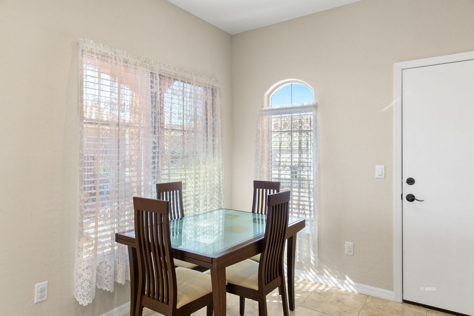 597  Bridle Path Cir