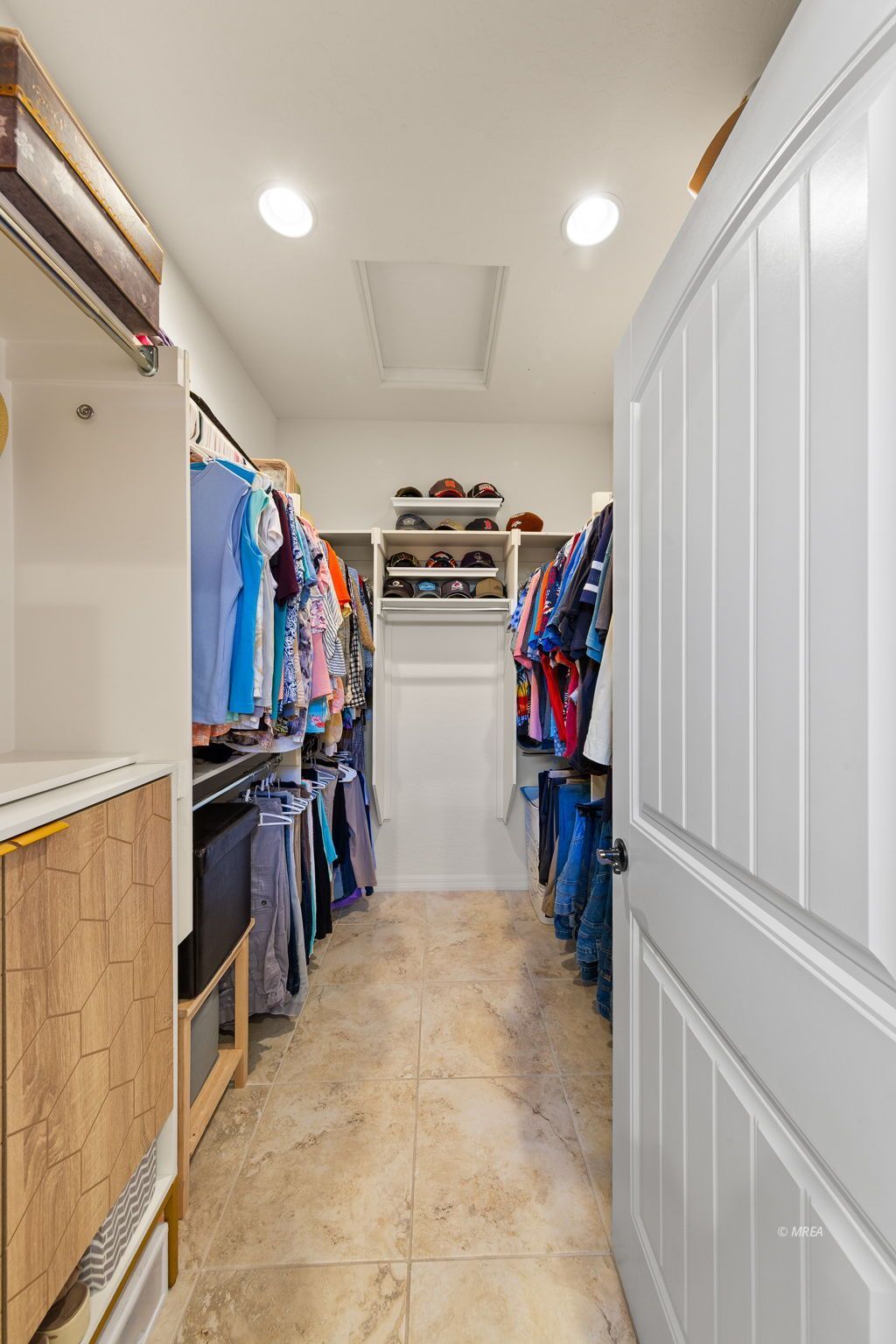 597  Bridle Path Cir