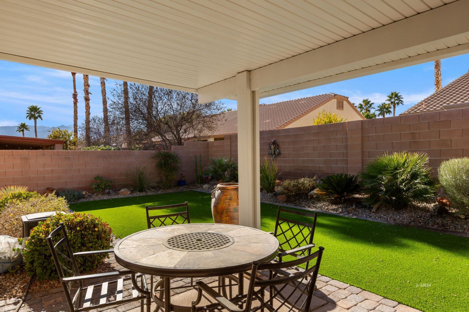 577  Torrey Pines Dr