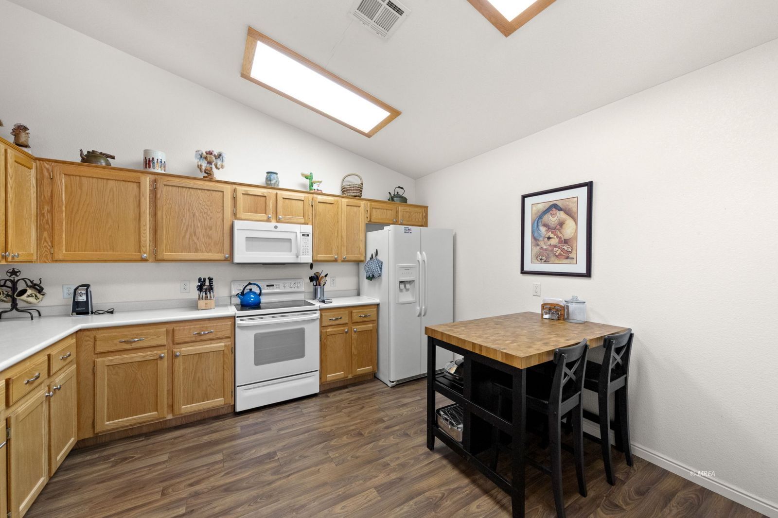 577  Torrey Pines Dr