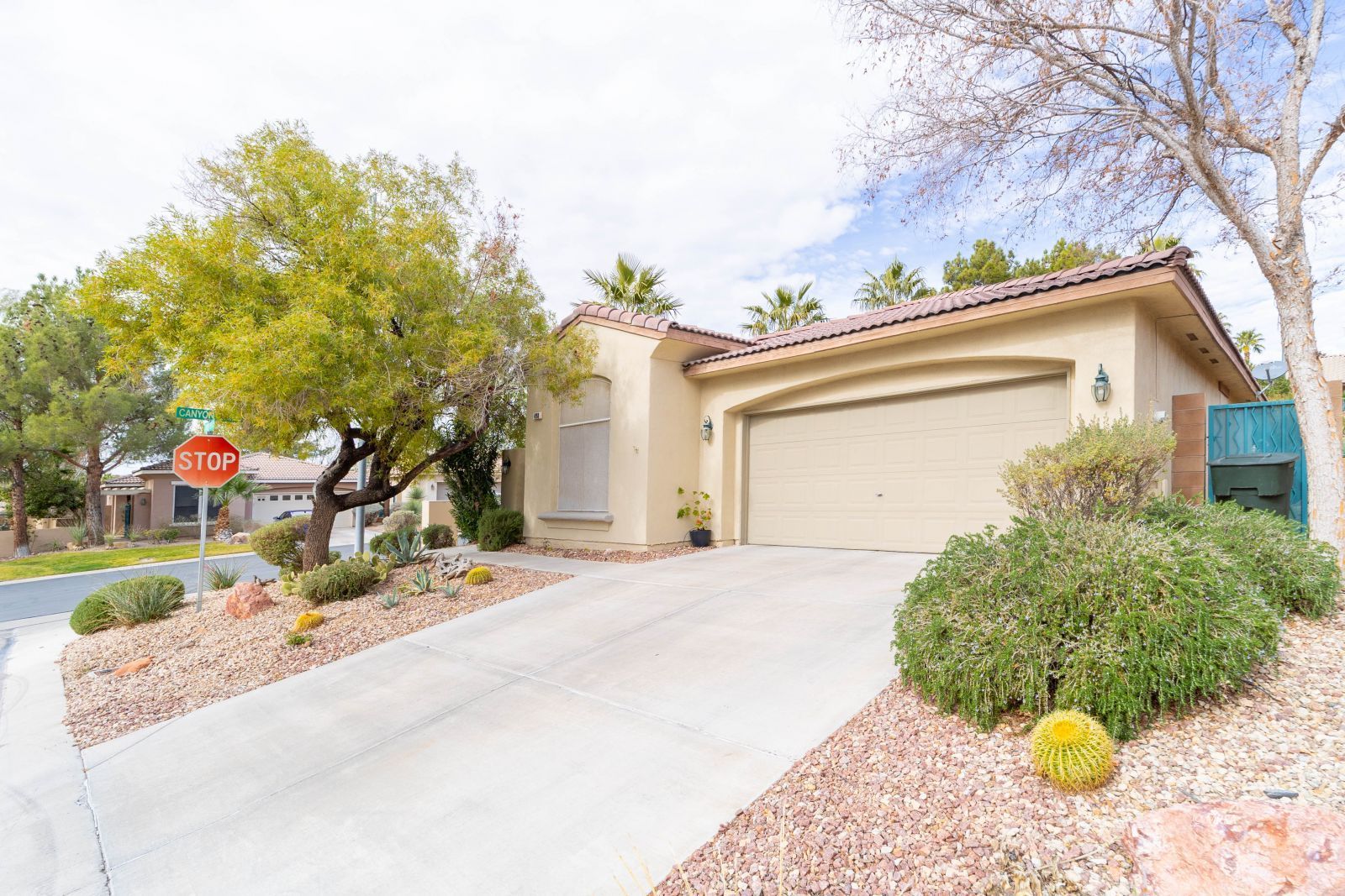 498  Canyon View Way