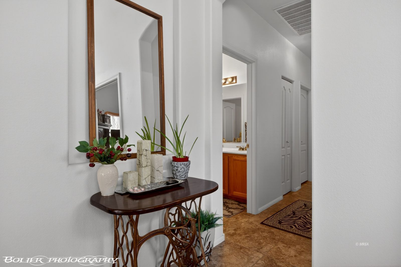 1181  Augusta Hills St