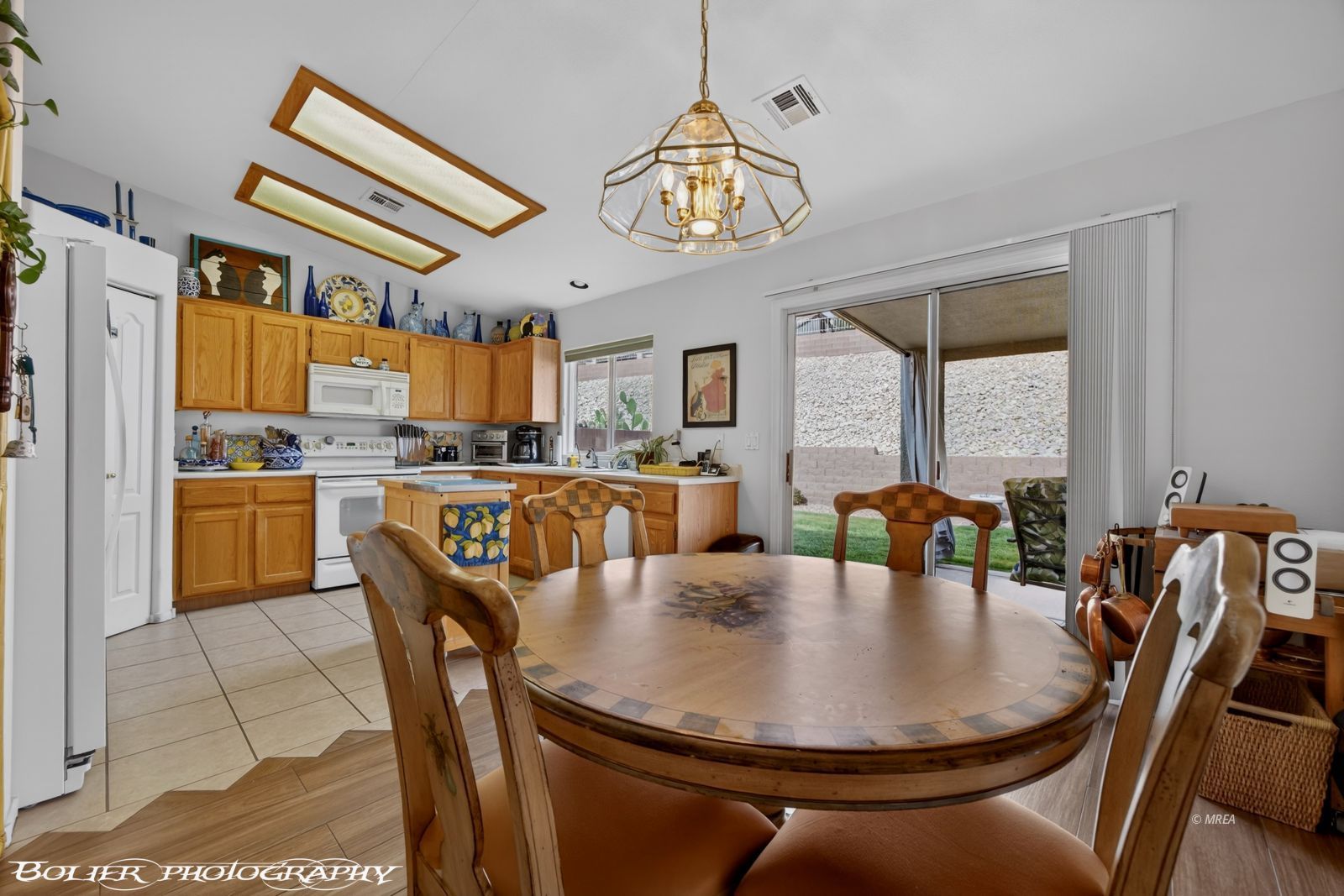 1181  Augusta Hills St