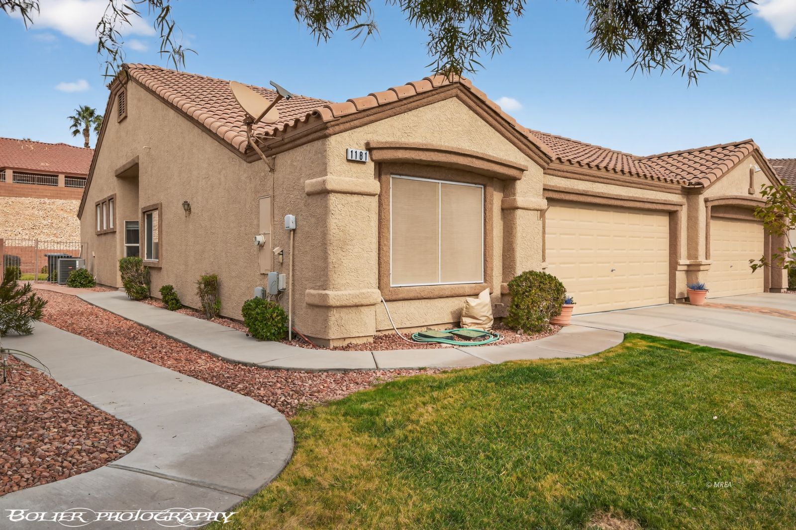 1181  Augusta Hills St