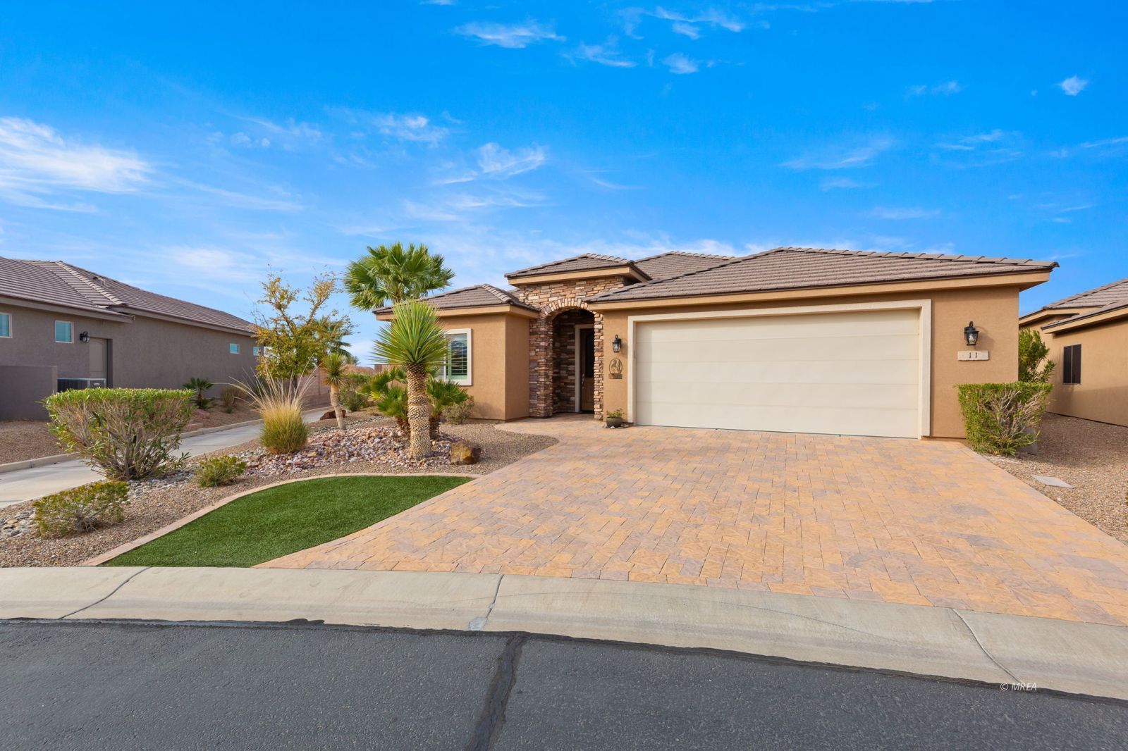 11  Dancing Sky Trail 