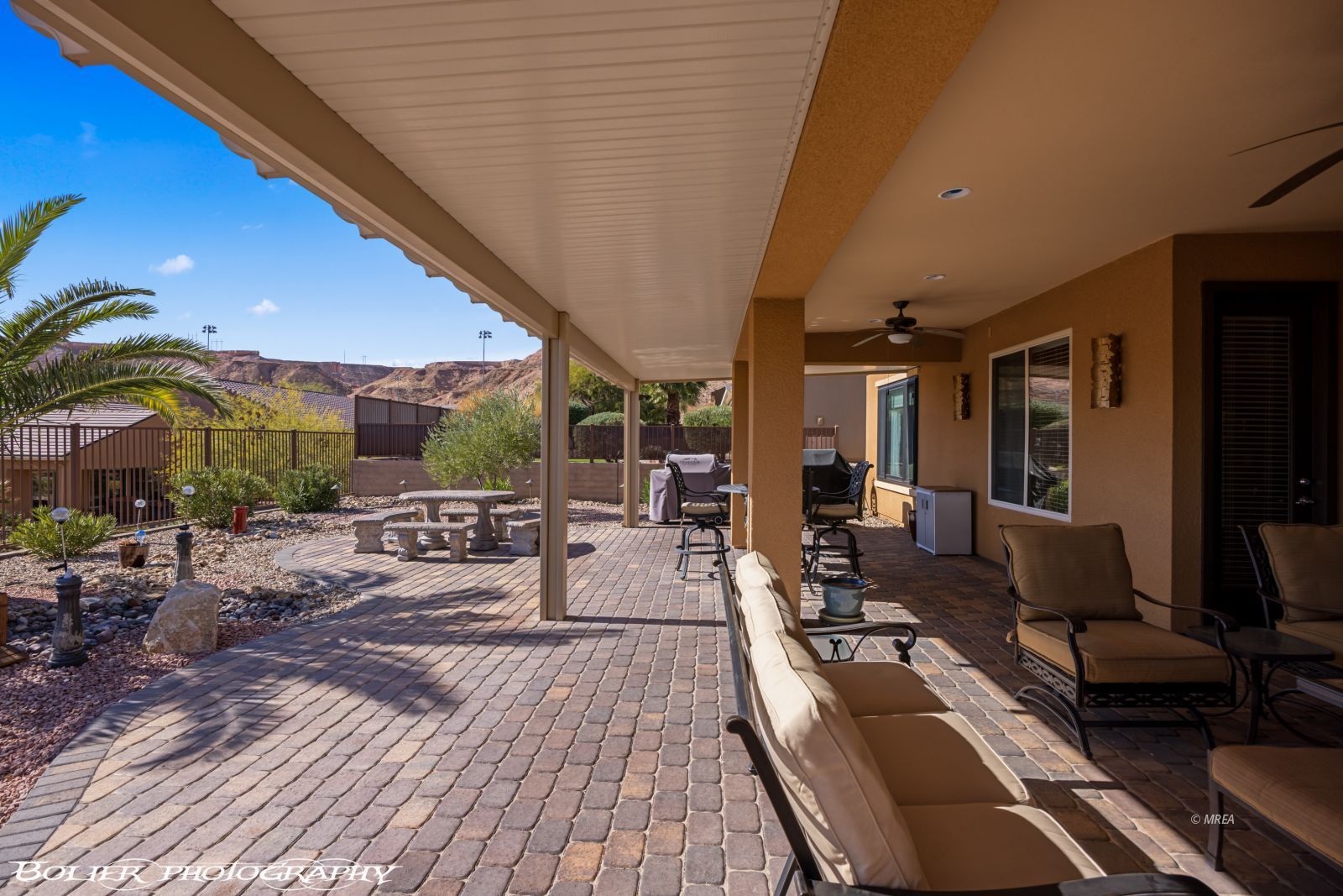 1540  Sandstone Bluffs VW 