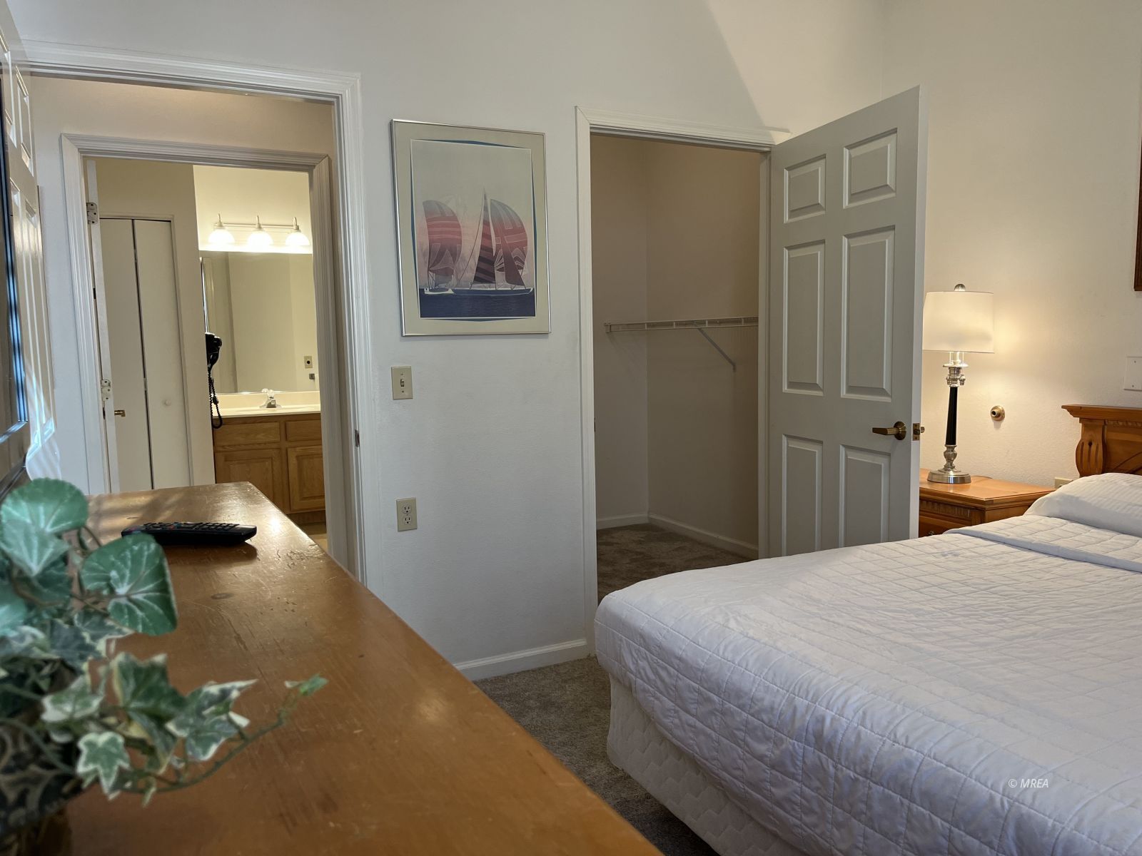 555  Highland Dr #115