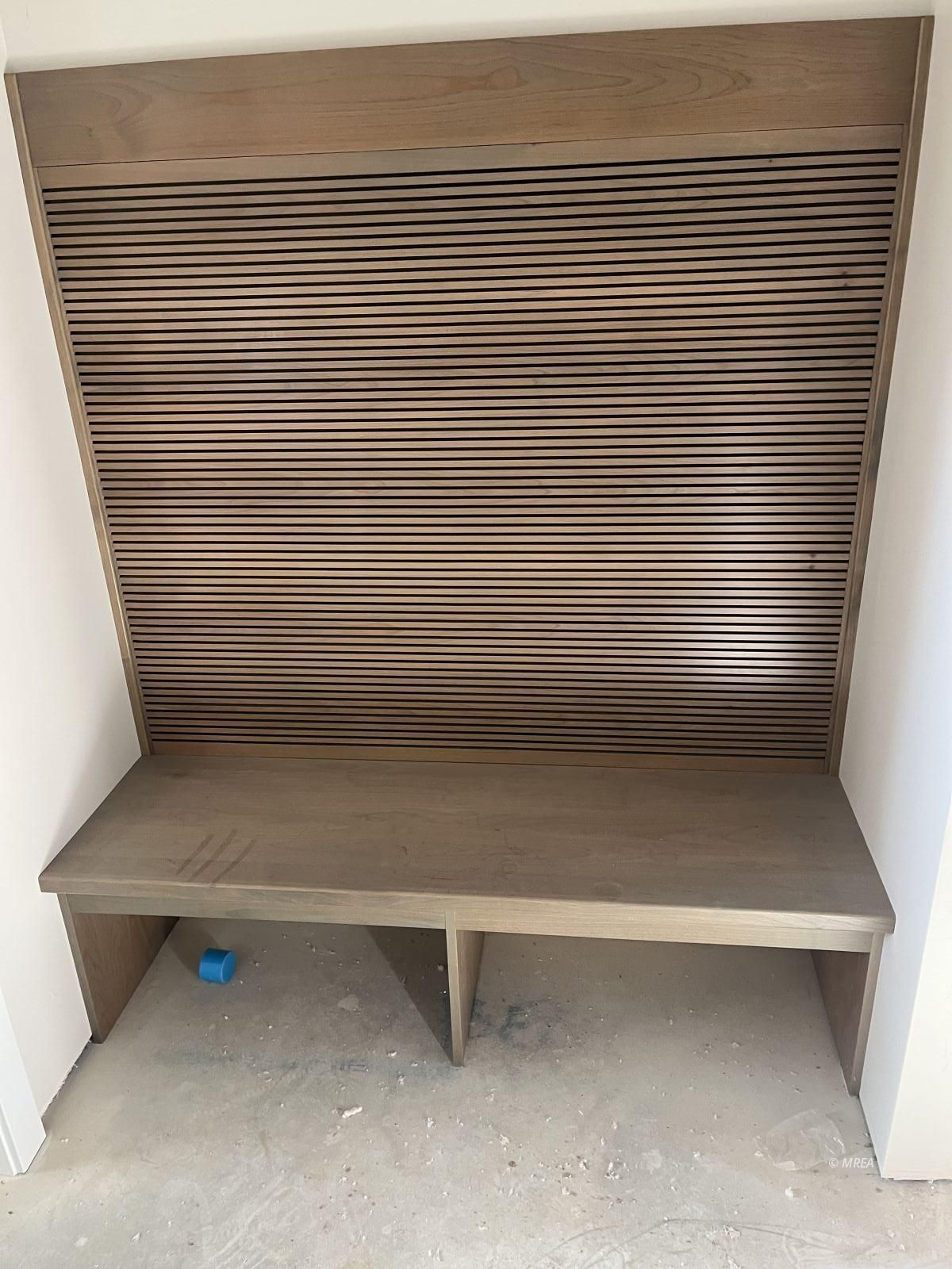 1558  Pomegranate Trl 