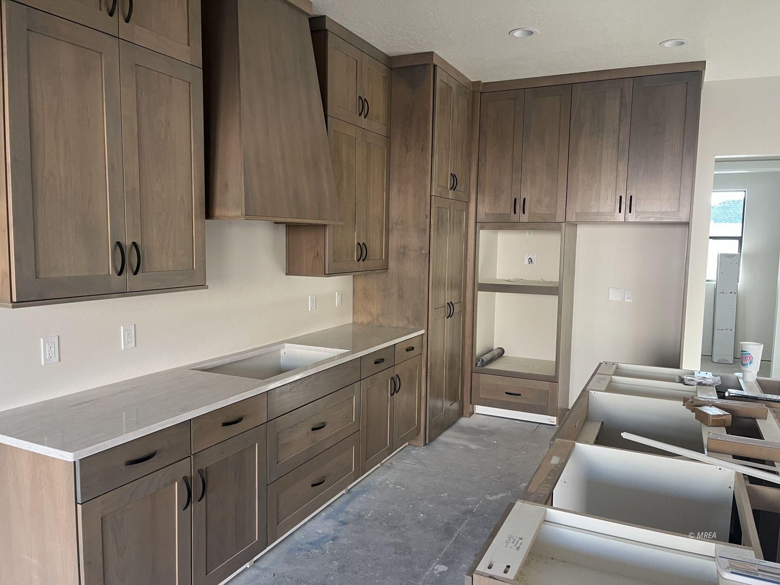 1558  Pomegranate Trl 