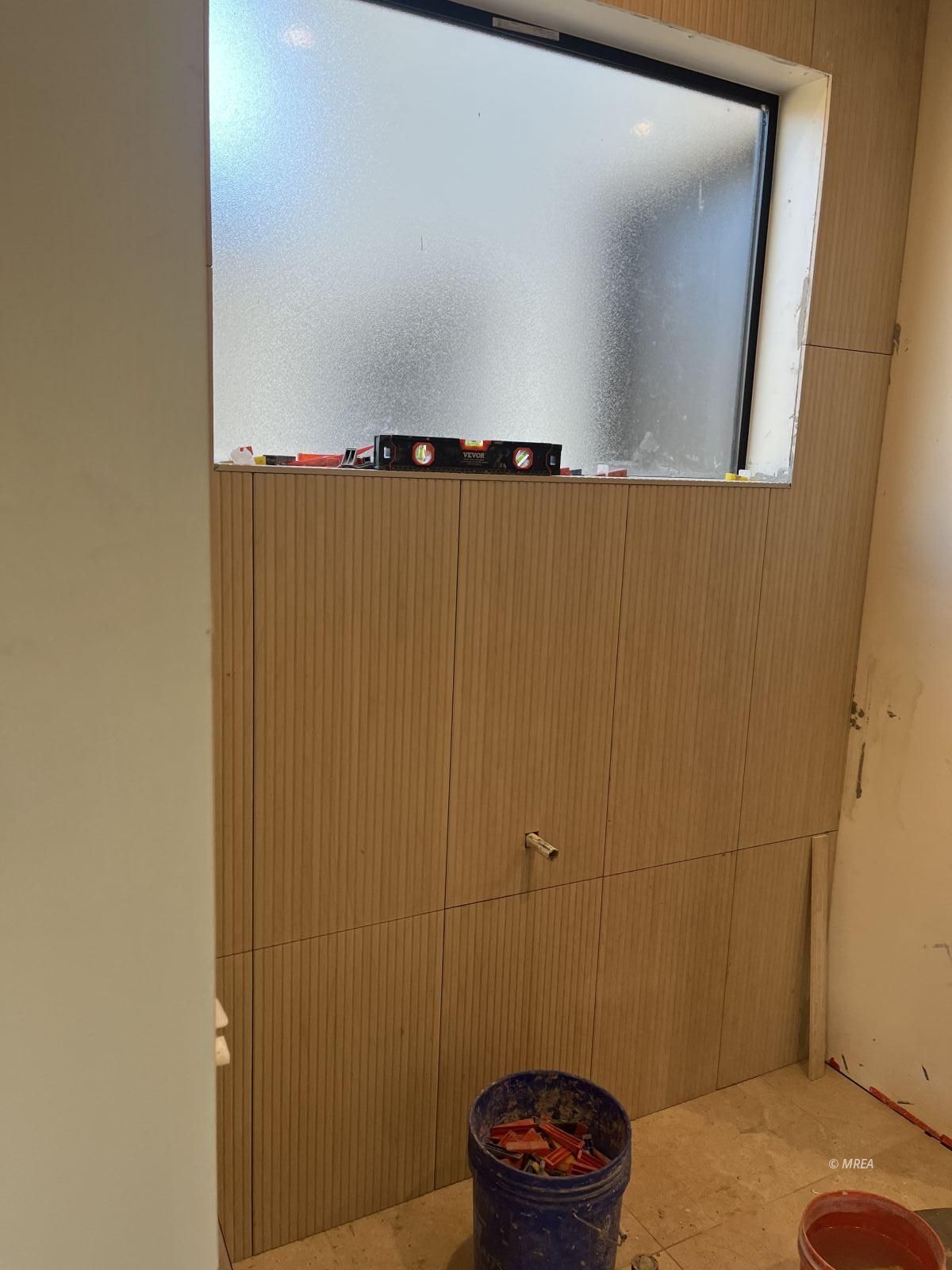 1558  Pomegranate Trl 