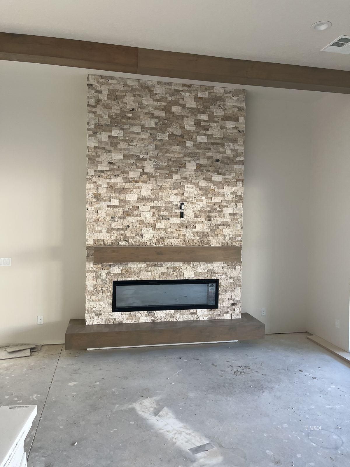 1558  Pomegranate Trl 