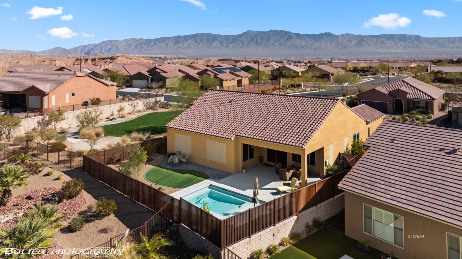 1143  Tortoise Mountain Dr