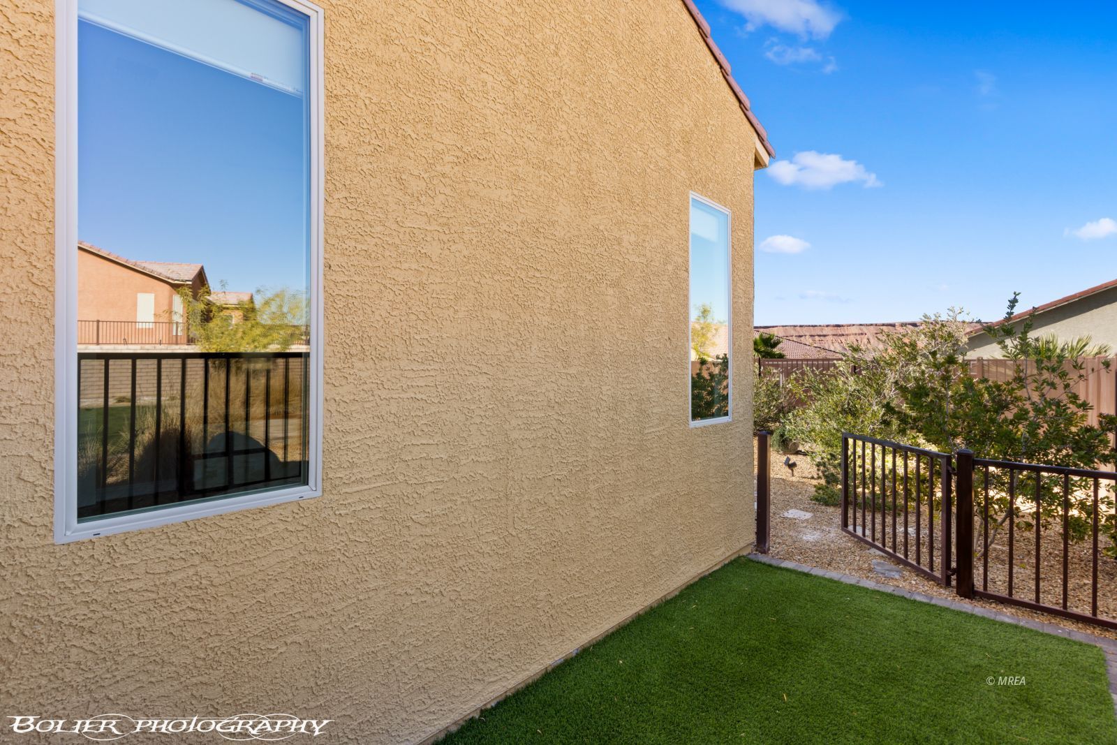 1143  Tortoise Mountain Dr