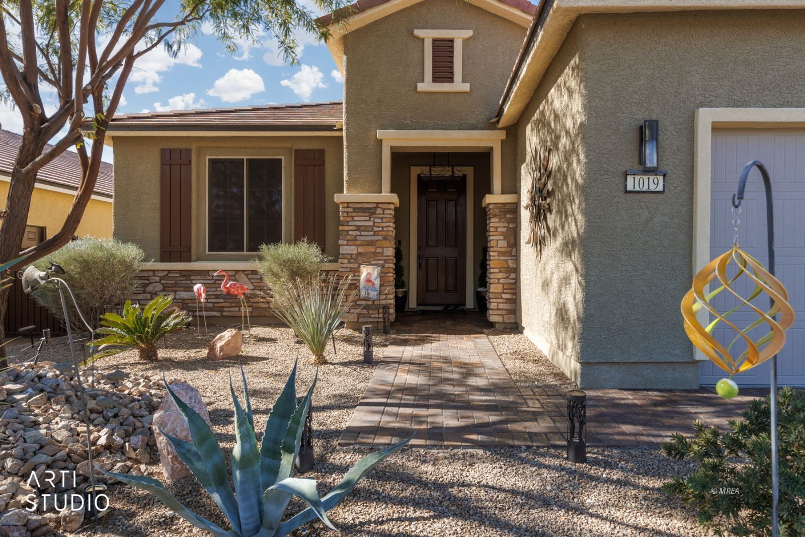   Trickling Brook Rdge 