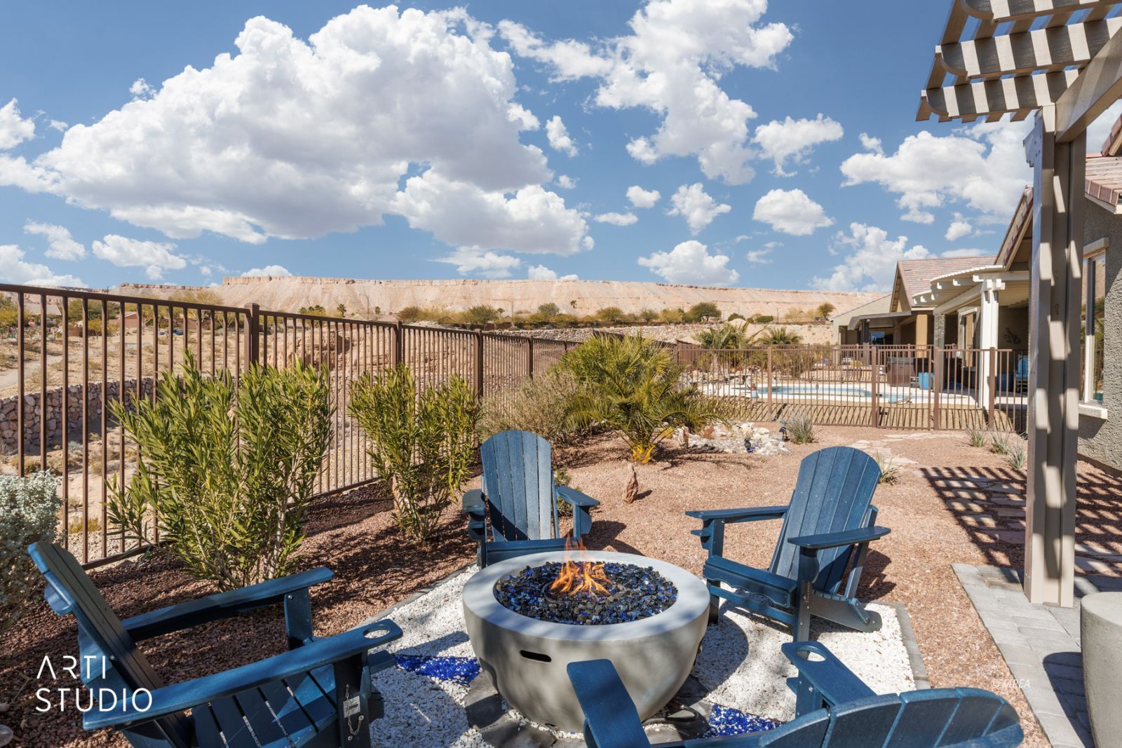   Trickling Brook Rdge 