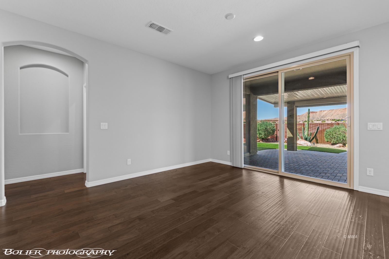 901  Emerald Pool Bluff 