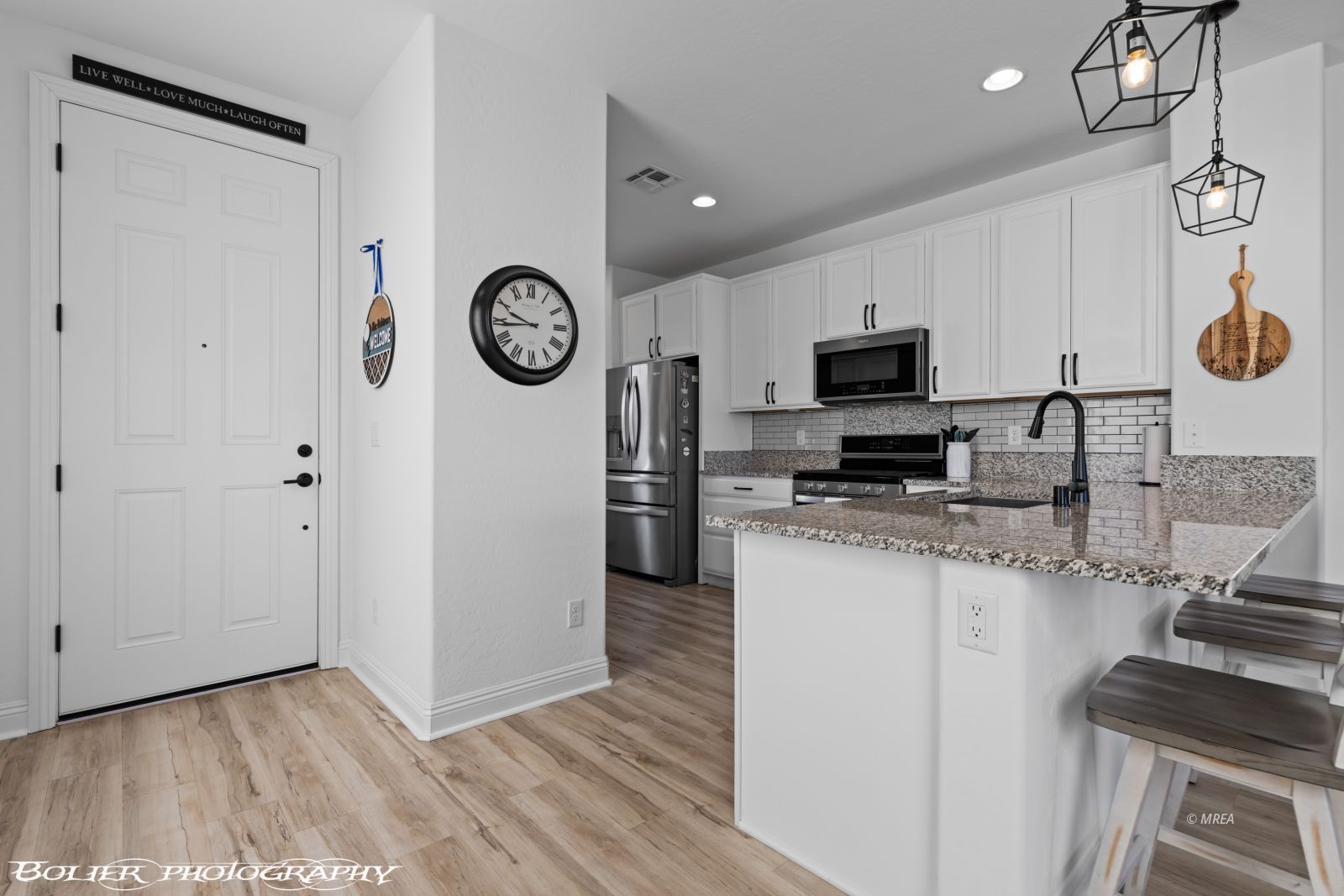 1070  Crestline  HTS 