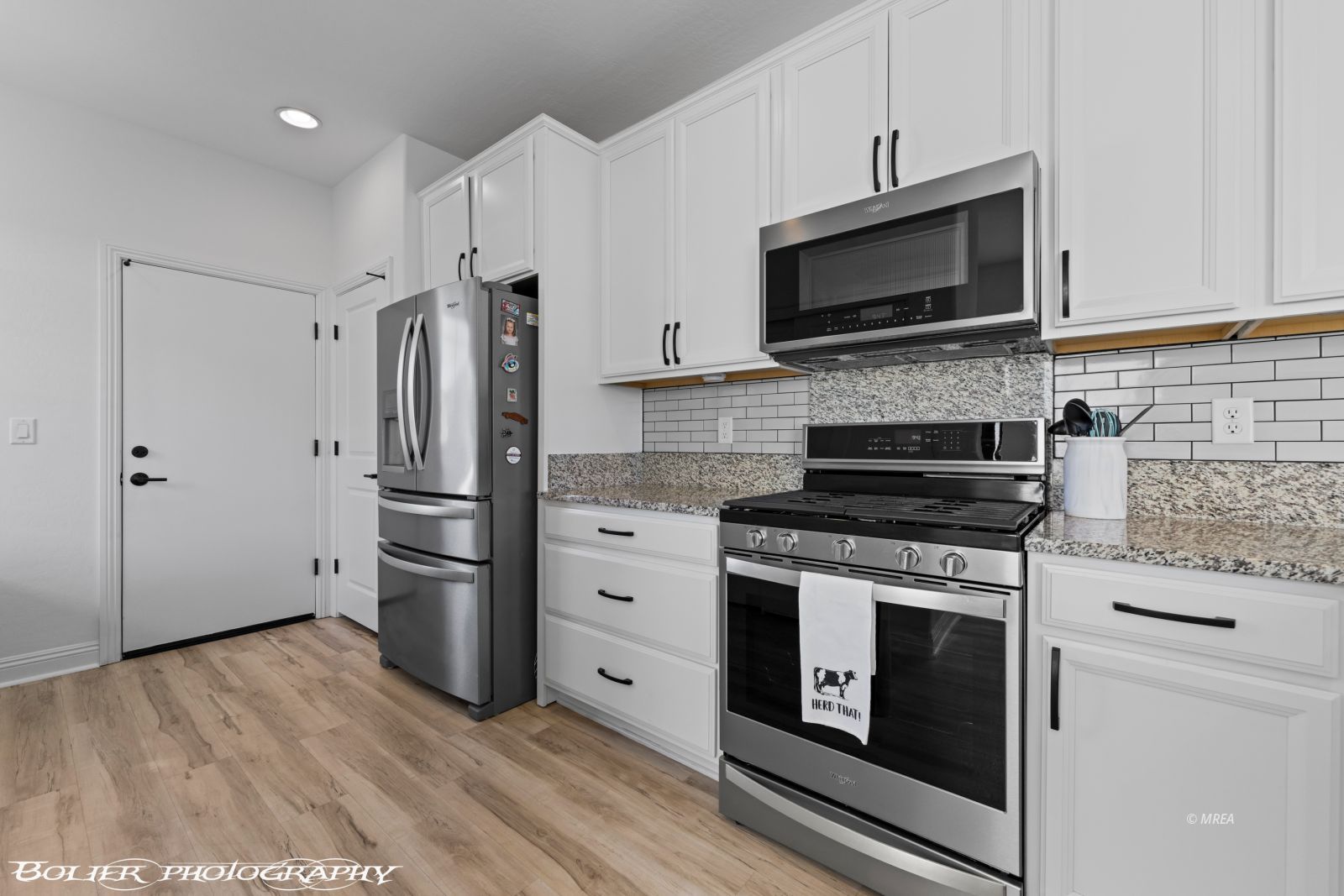 1070  Crestline  HTS 