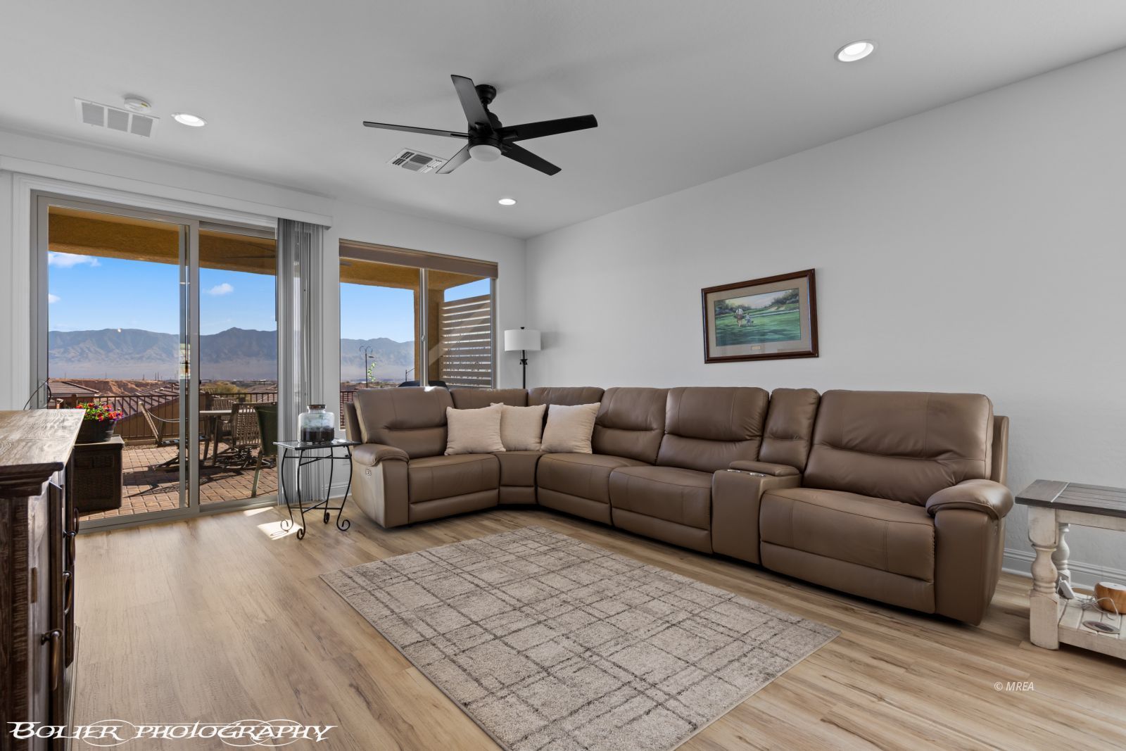 1070  Crestline  HTS 