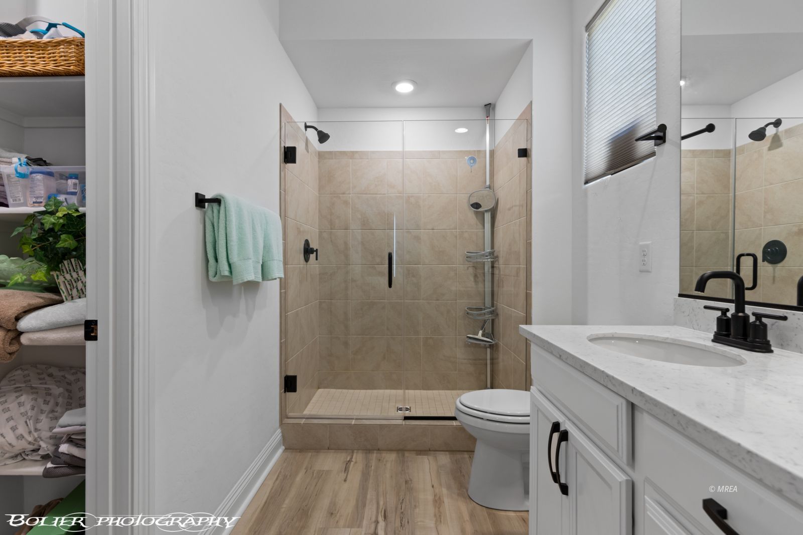 1070  Crestline  HTS 