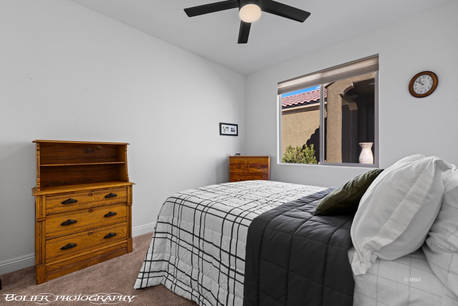 1070  Crestline  HTS 