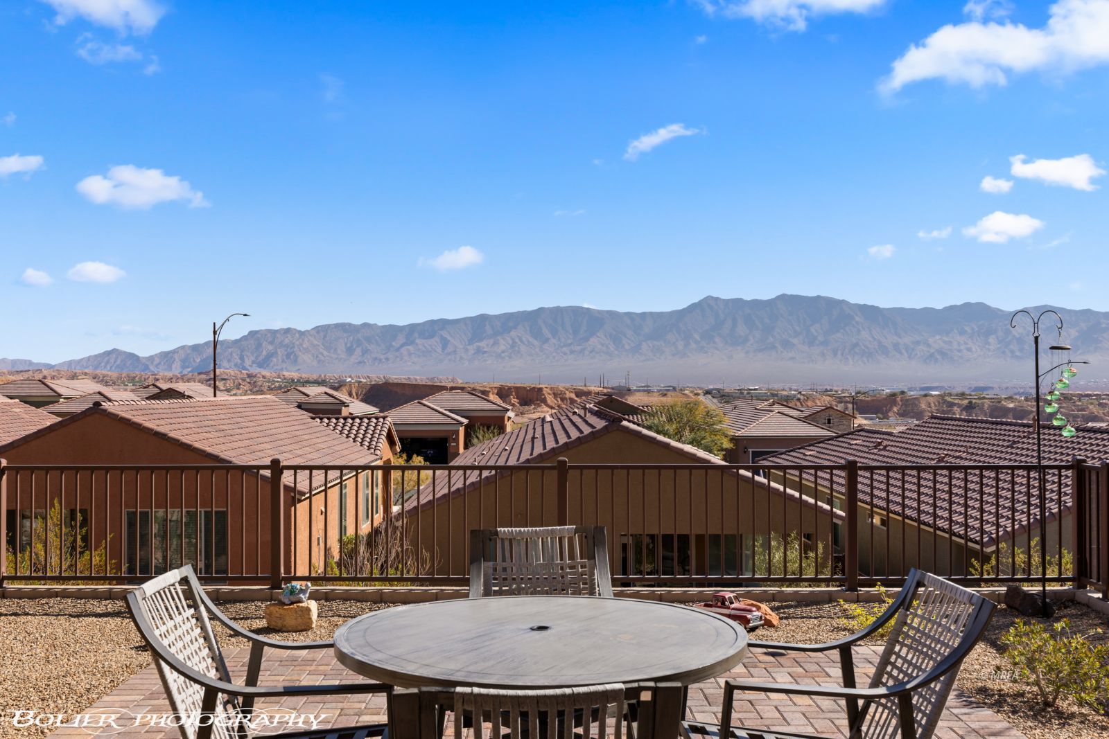 1070  Crestline  HTS 