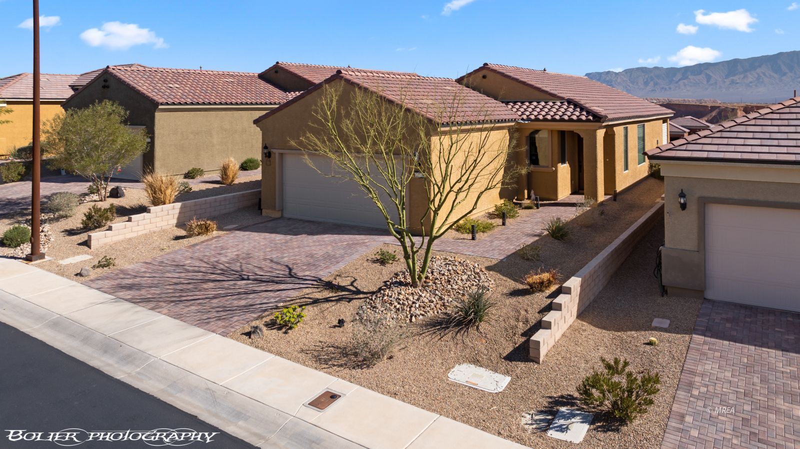 1070  Crestline  HTS 