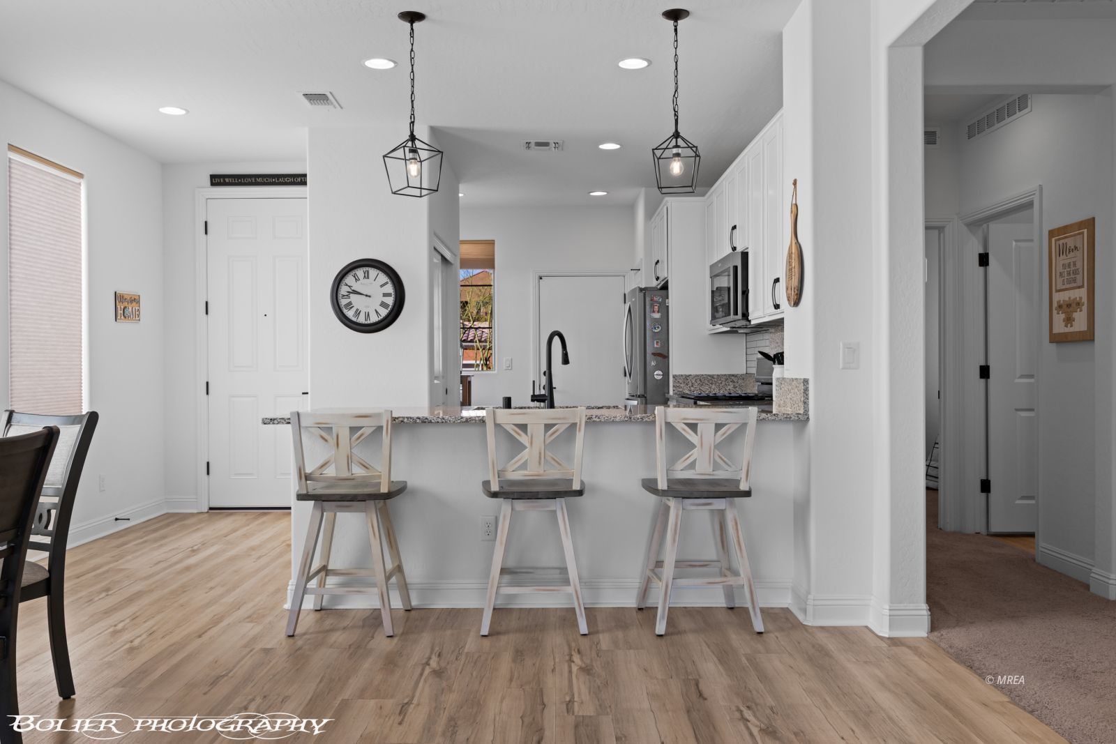 1070  Crestline  HTS 