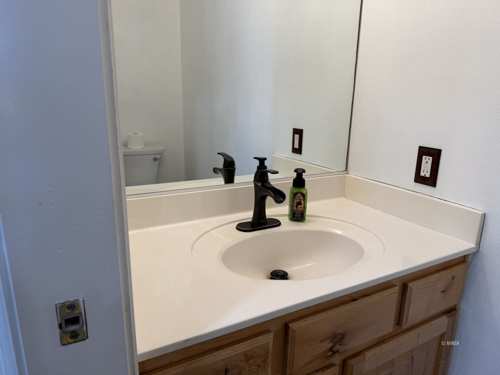 958  Via Carlotta Ct