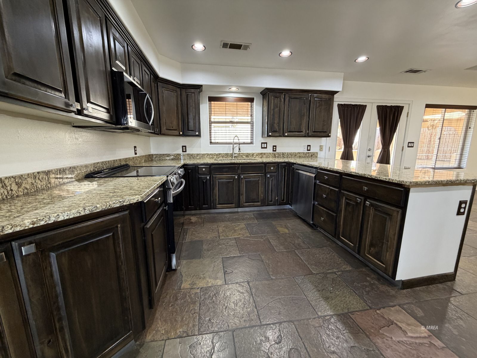 958  Via Carlotta Ct