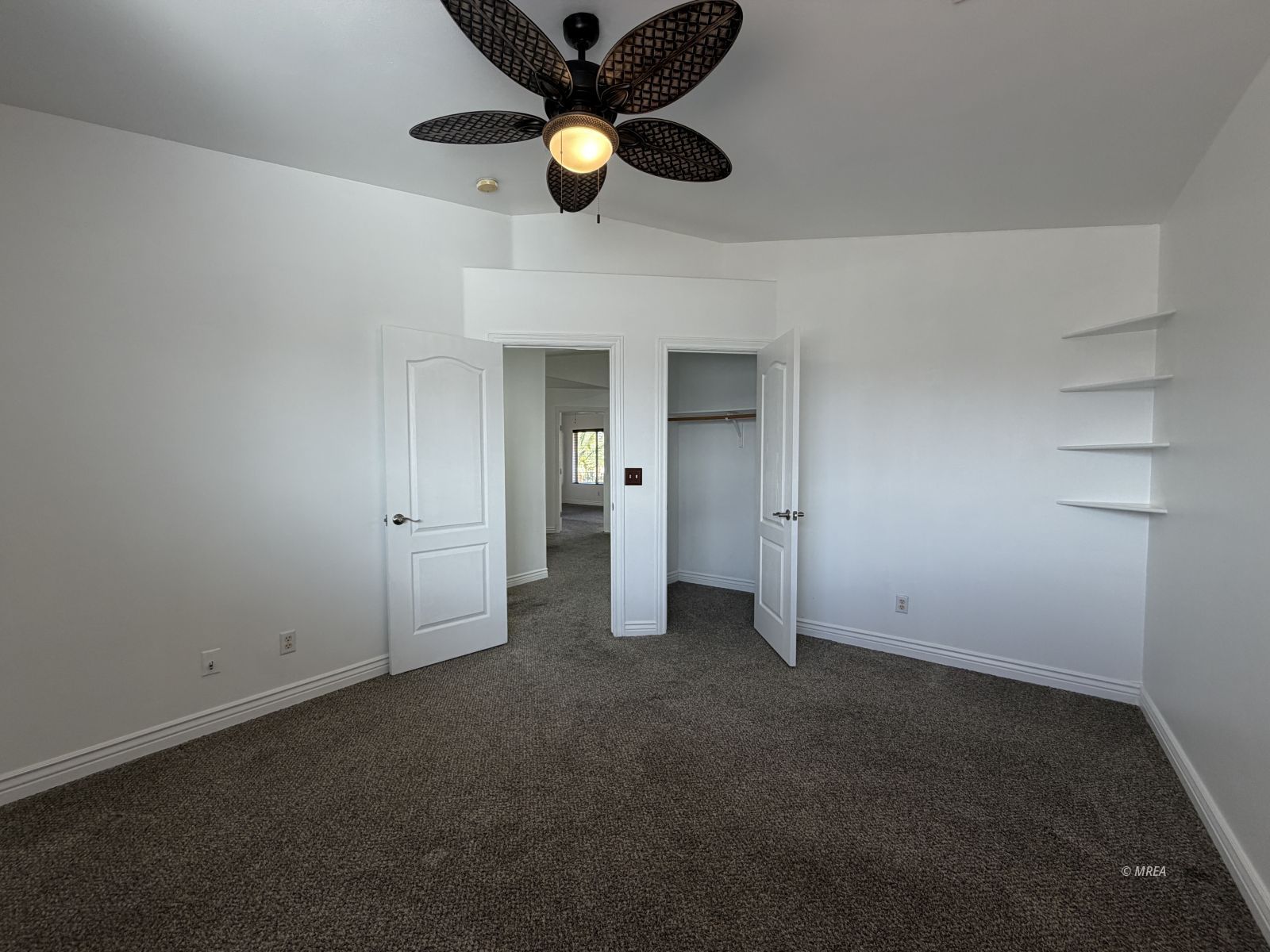 958  Via Carlotta Ct