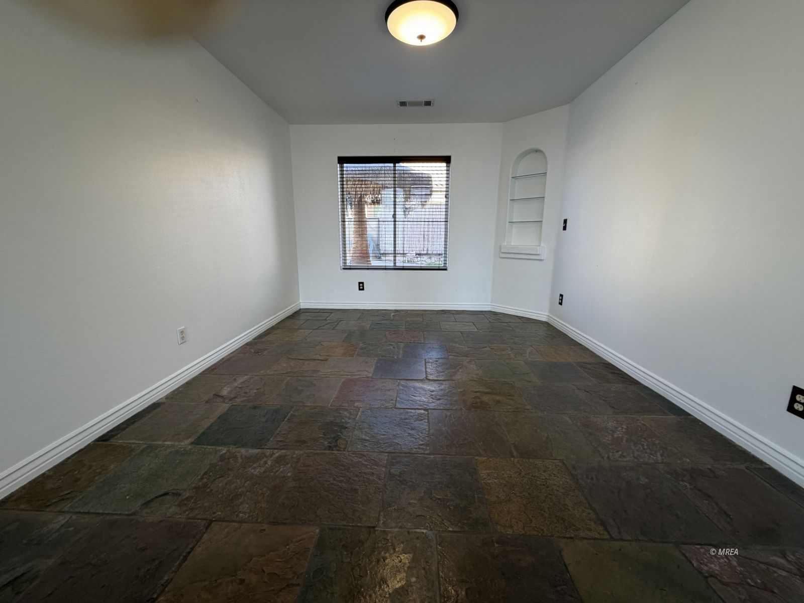 958  Via Carlotta Ct