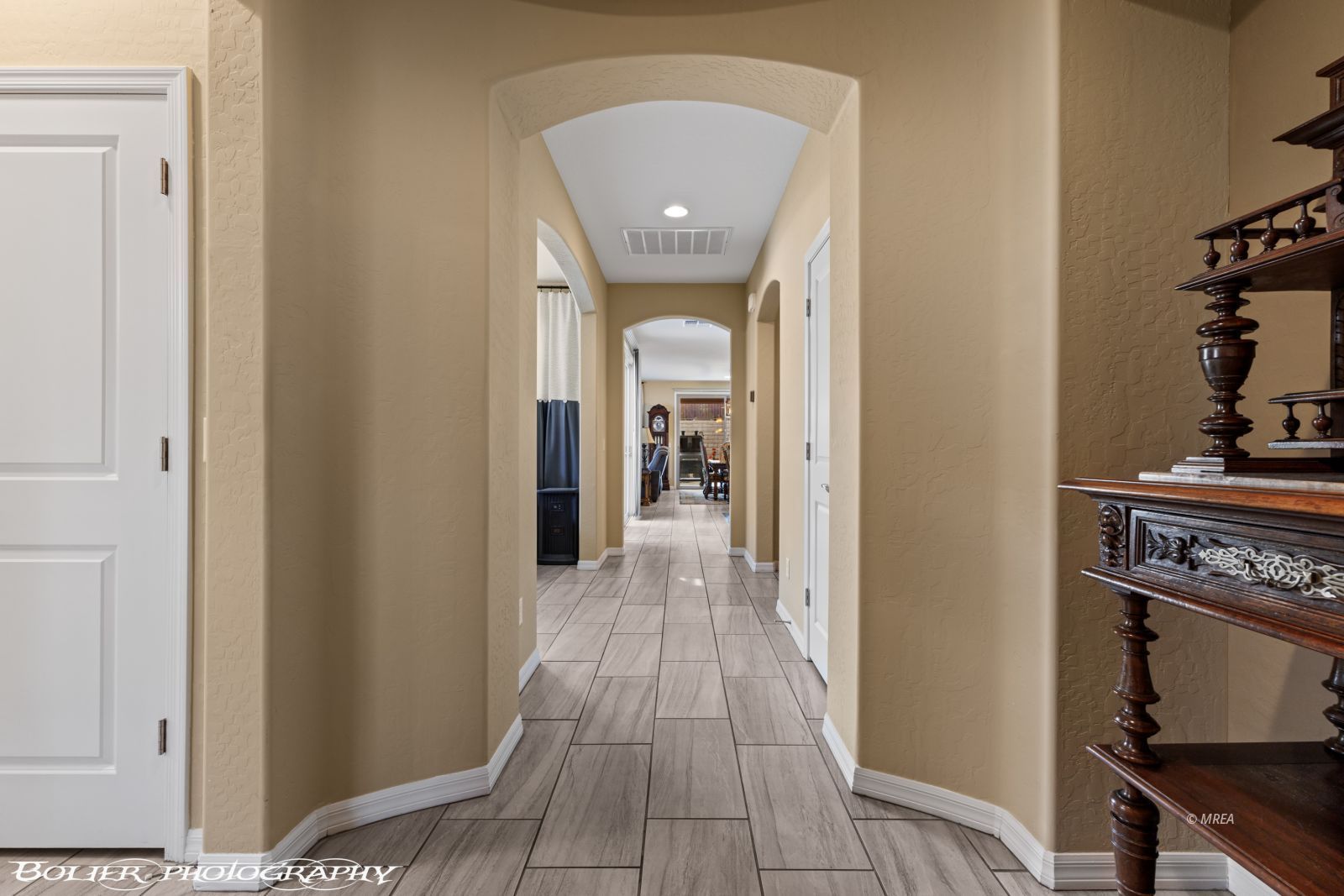 1400  White Water Way 