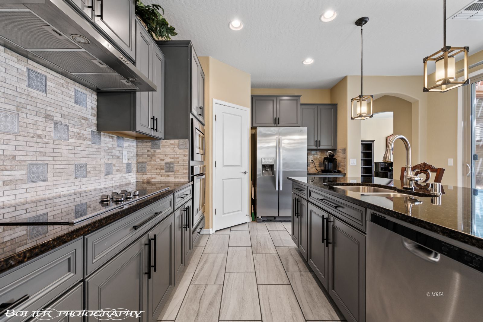 1400  White Water Way 