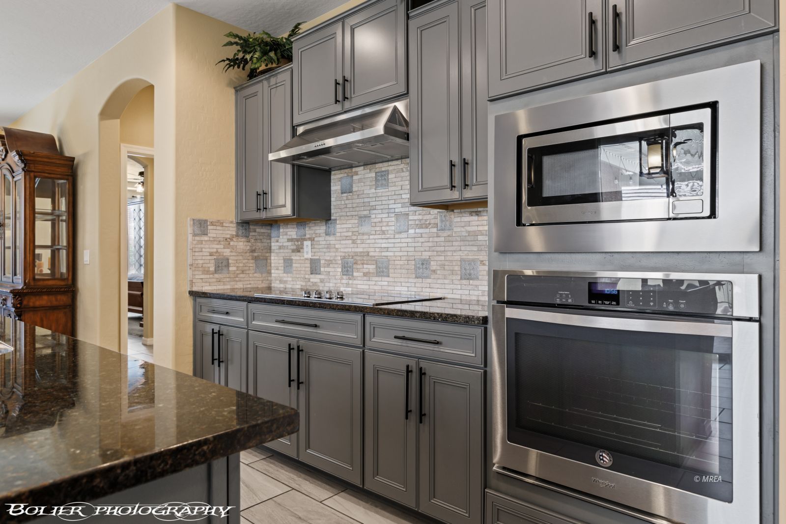 1400  White Water Way 