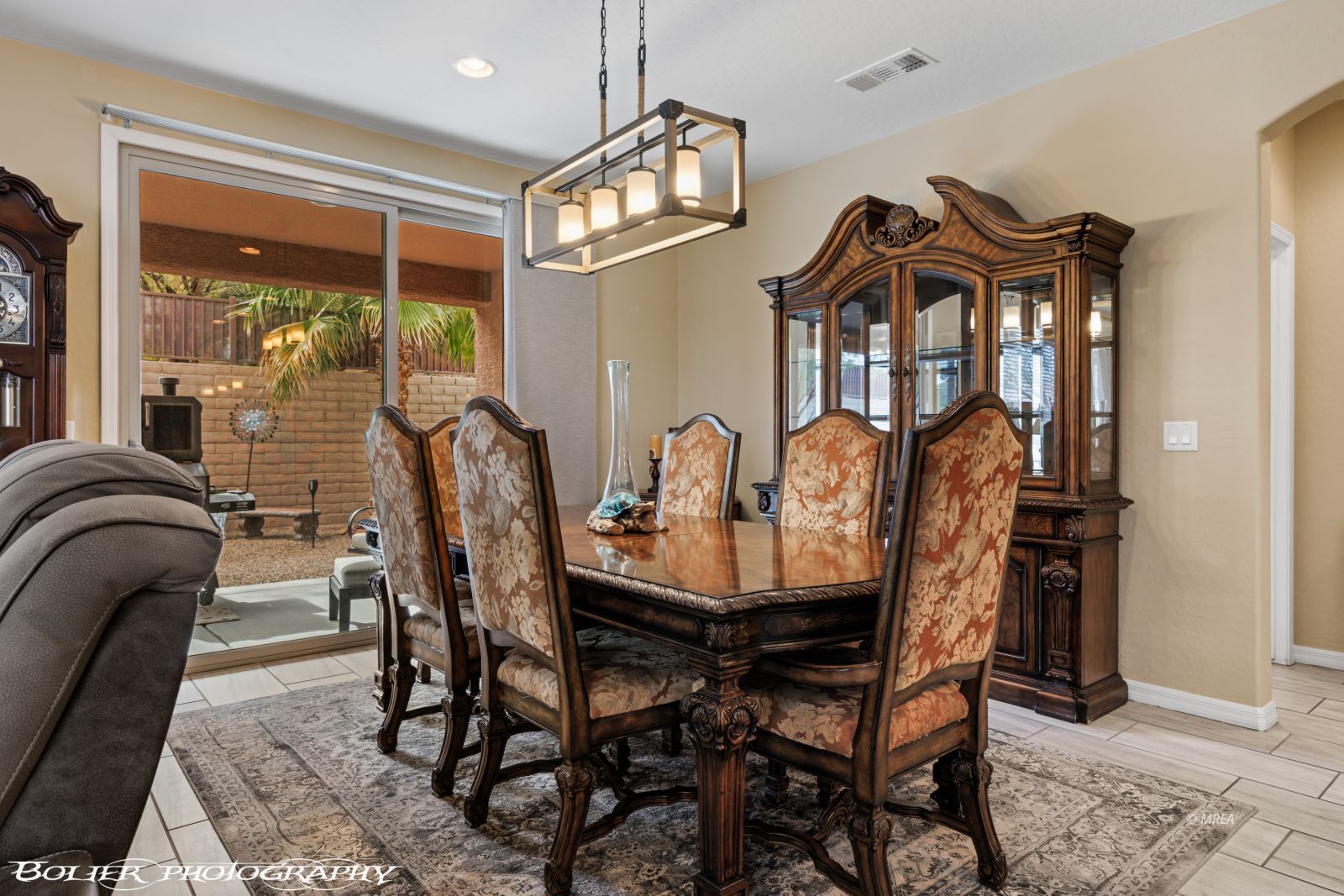 1400  White Water Way 