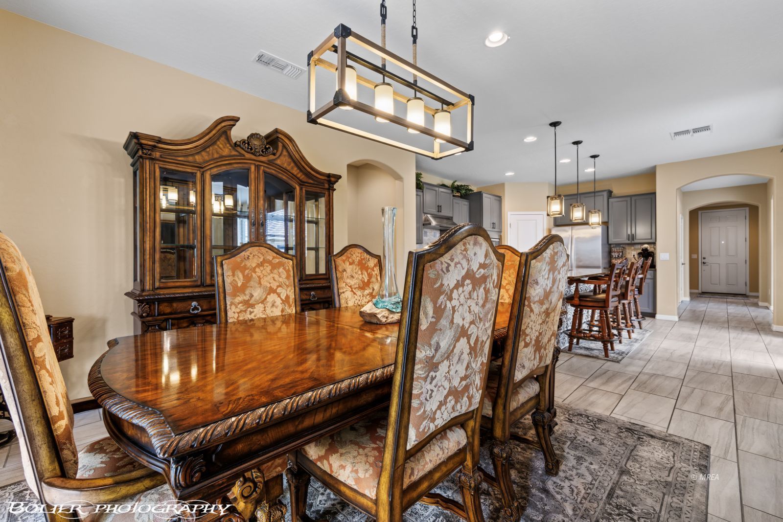 1400  White Water Way 