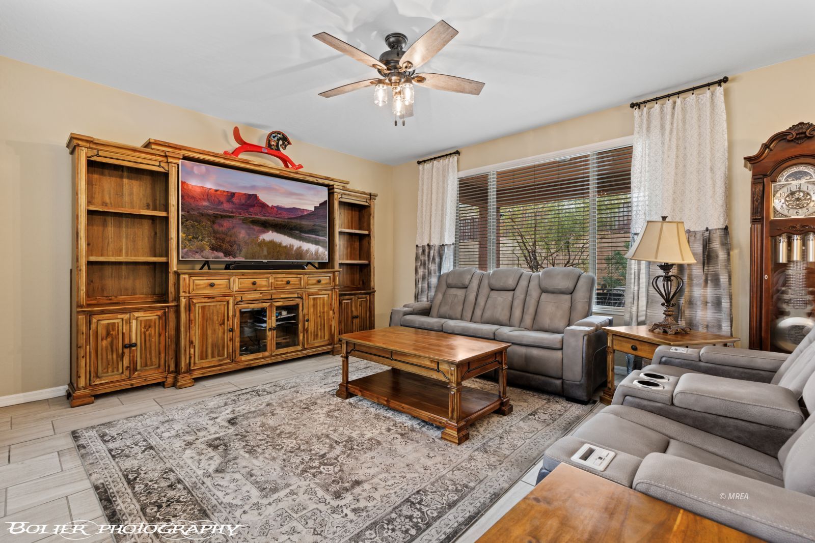 1400  White Water Way 