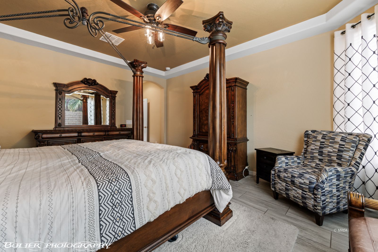 1400  White Water Way 